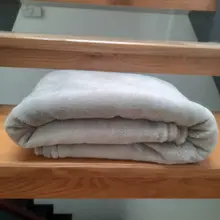 Chăn Ngủ Văn Phòng Đi Tàu Xe 2 Mặt Lông